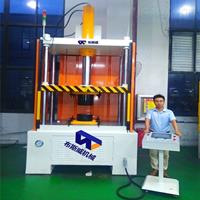 小型四柱油壓機